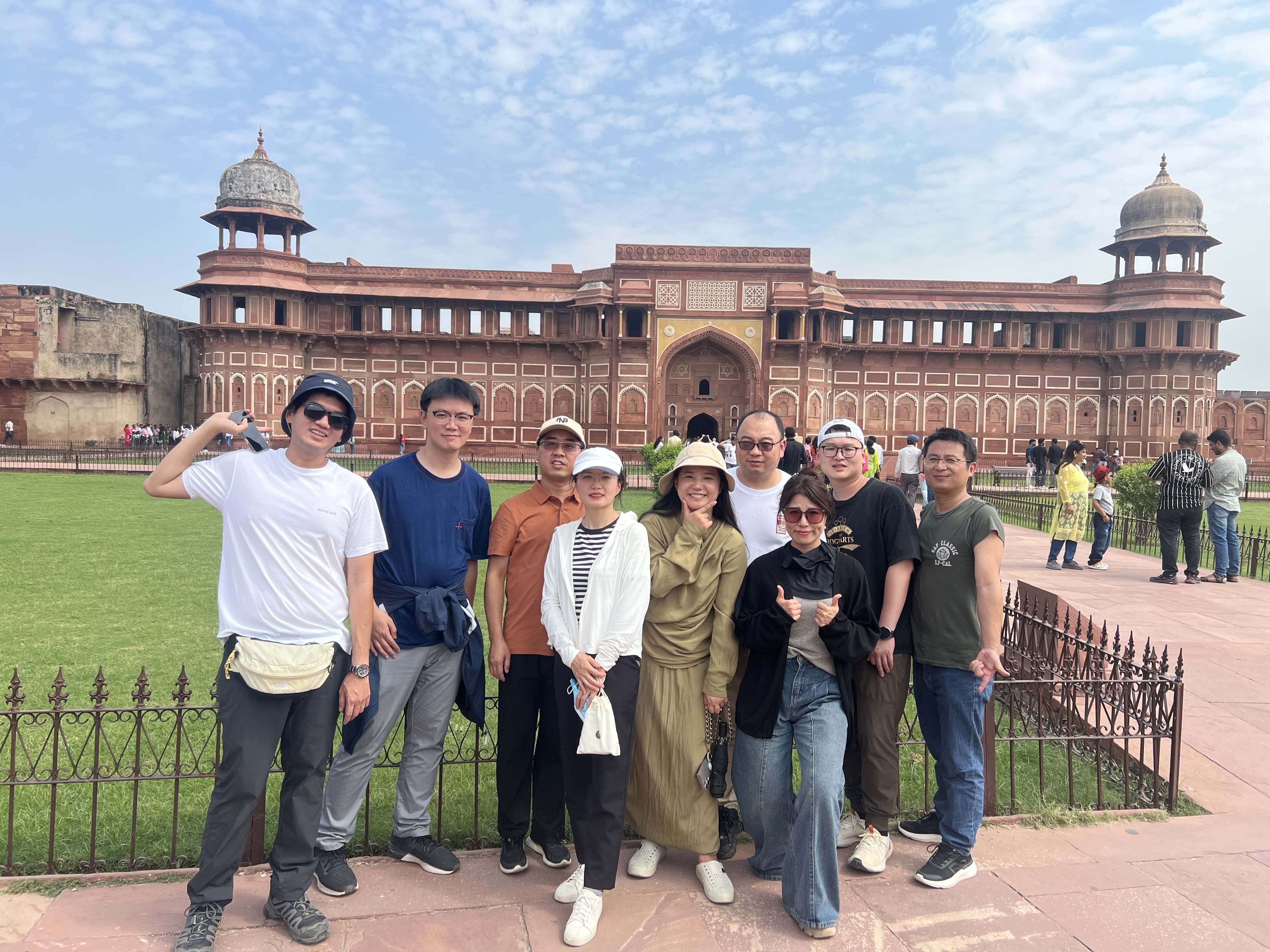 Taj Mahal Sunrise tour from Delhi by Car